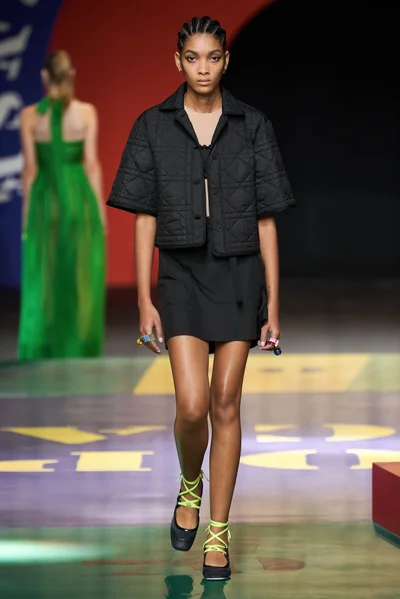 Look 29